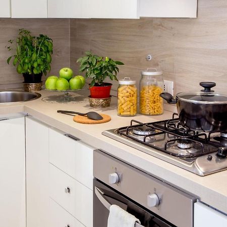 Vatican Studio Apartment Rome Bagian luar foto